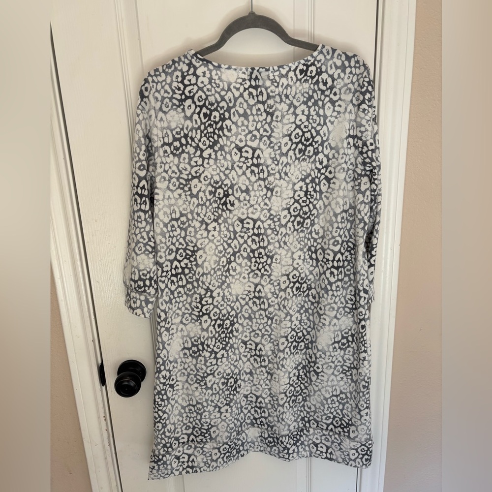 Tacera Women's Medium Cottagecore Blue and White Animal Print Dress with Pockets - Picture 2 of 4